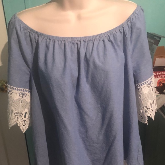 Top - Picture 2 of 2